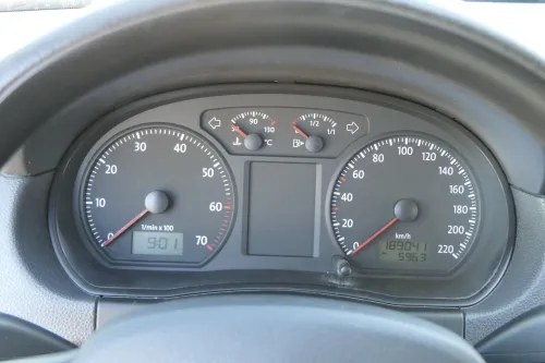 VW Polo 9N Tacho Tachometer Kombiinstrument 189.000km 6Q0920803 1,4 55kw 75PS (202674)